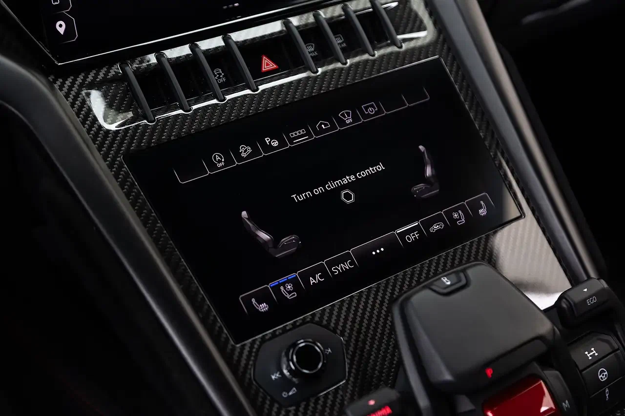 2023 Lamborghini Urus Performante, 22/30