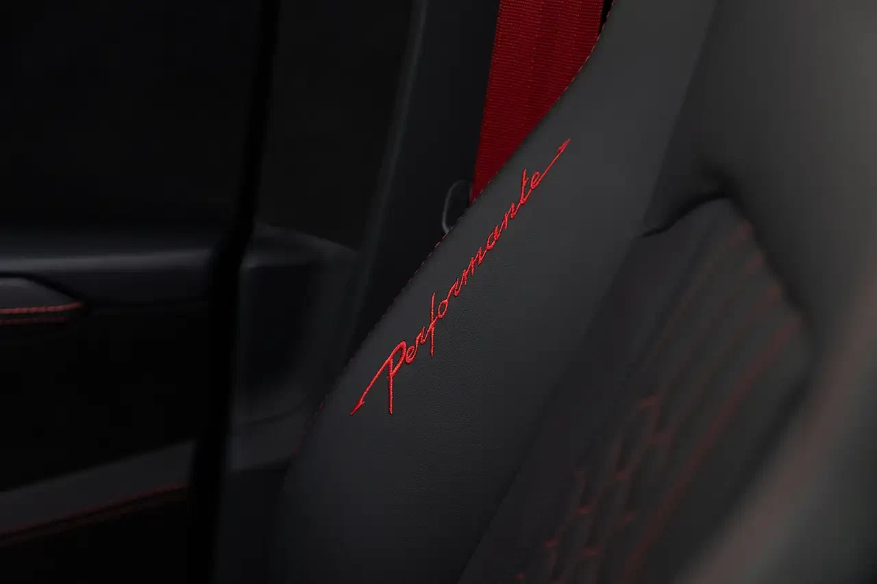 2023 Lamborghini Urus Performante, 25/30