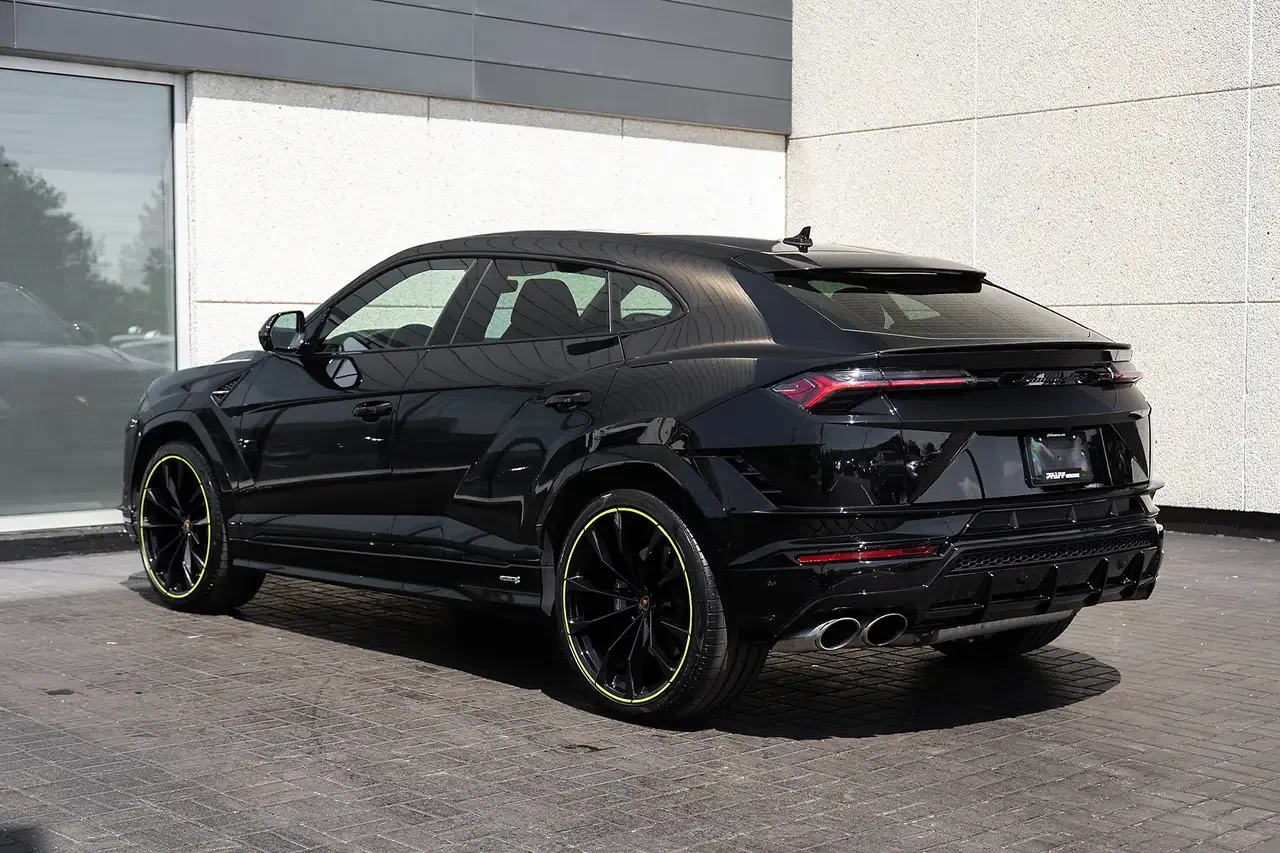 2023 Lamborghini Urus S, 3/27