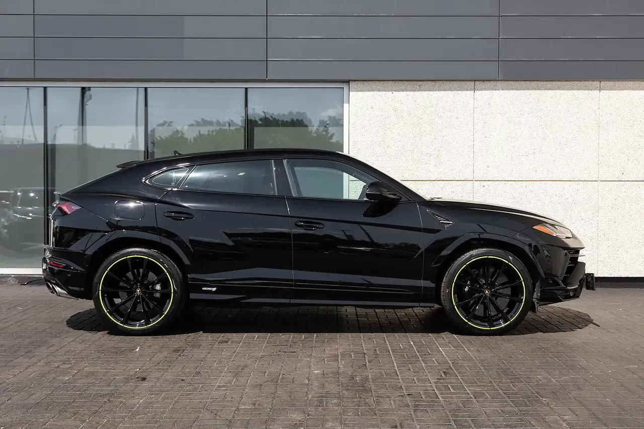 2023 Lamborghini Urus S, 10/27