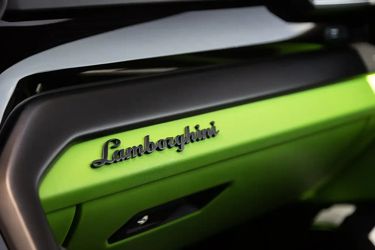 2023 Lamborghini Urus S, 23/27