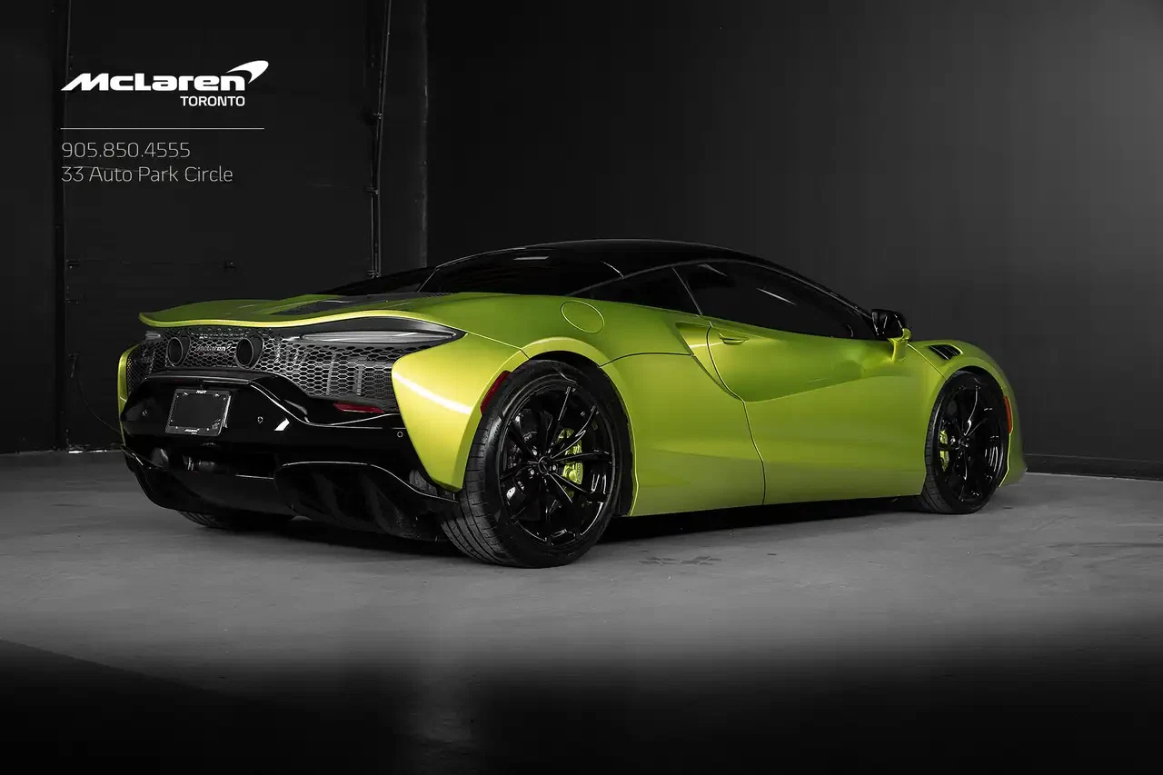2023 McLaren Artura, 9/25