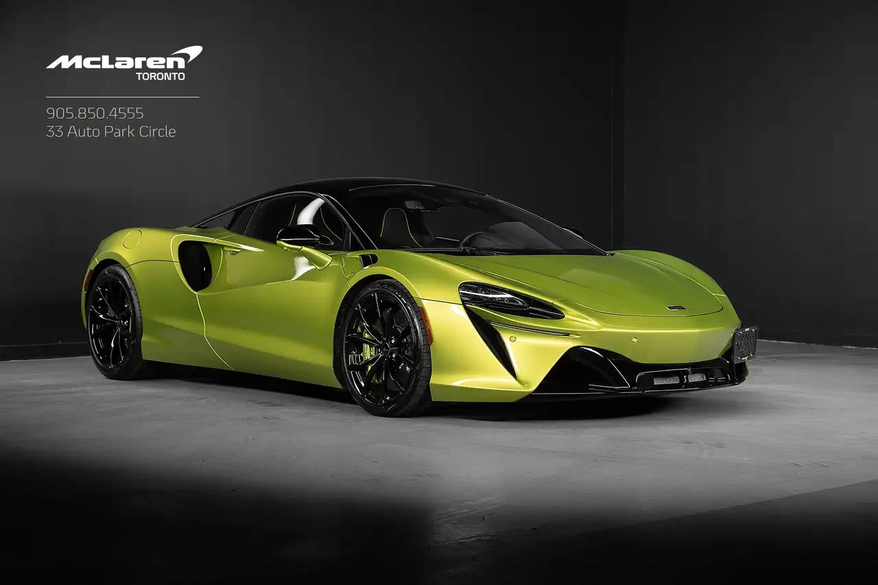 2023 McLaren Artura, 11/25