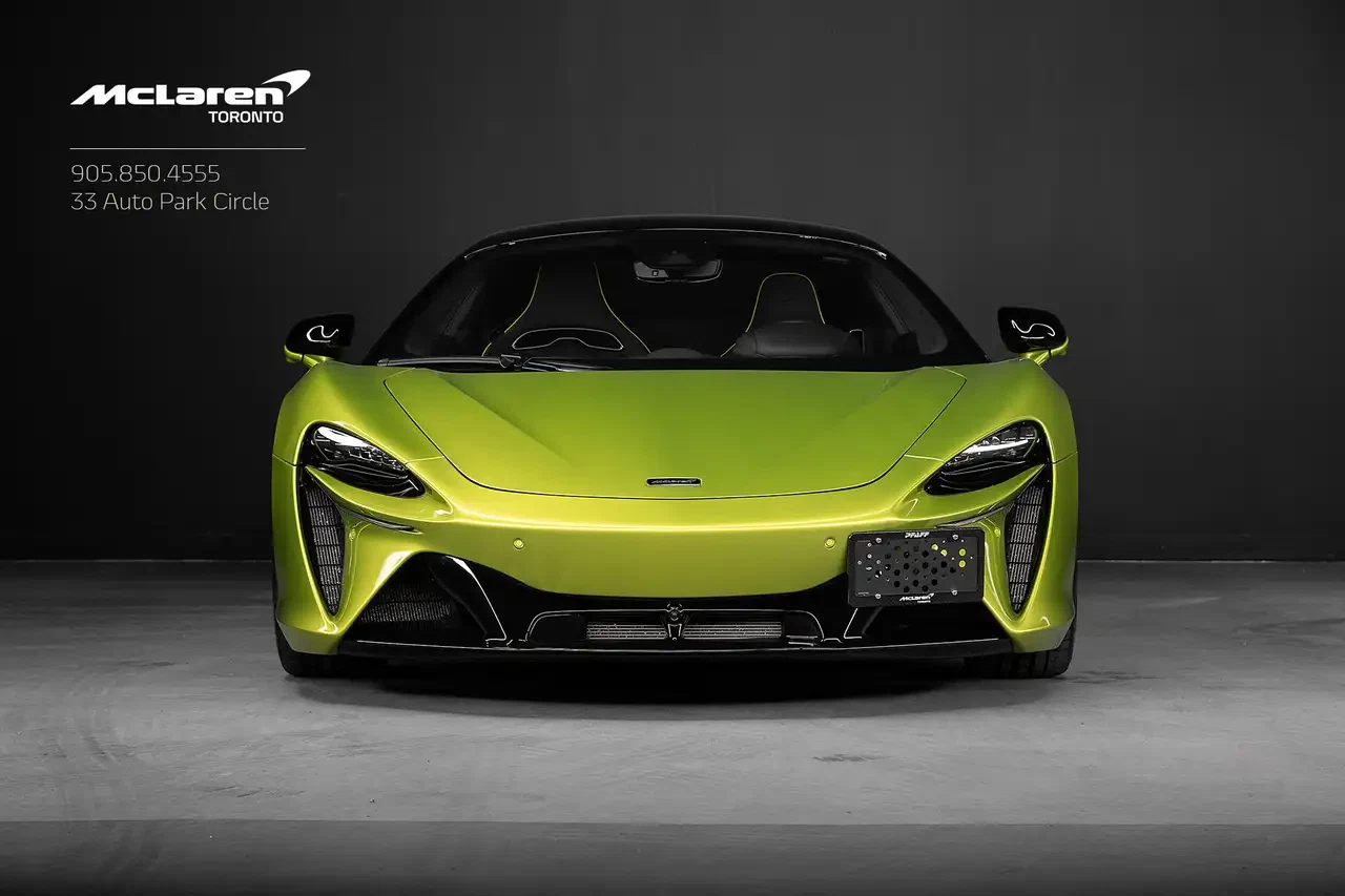 2023 McLaren Artura, 12/25