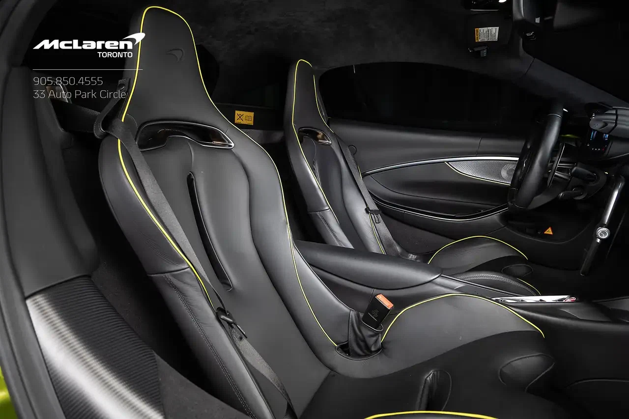 2023 McLaren Artura, 15/25