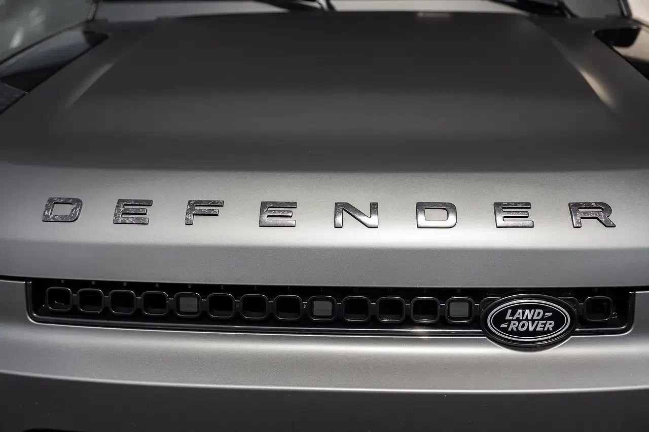 2025 Land Rover Defender 110 P635 OCTA, 24/29