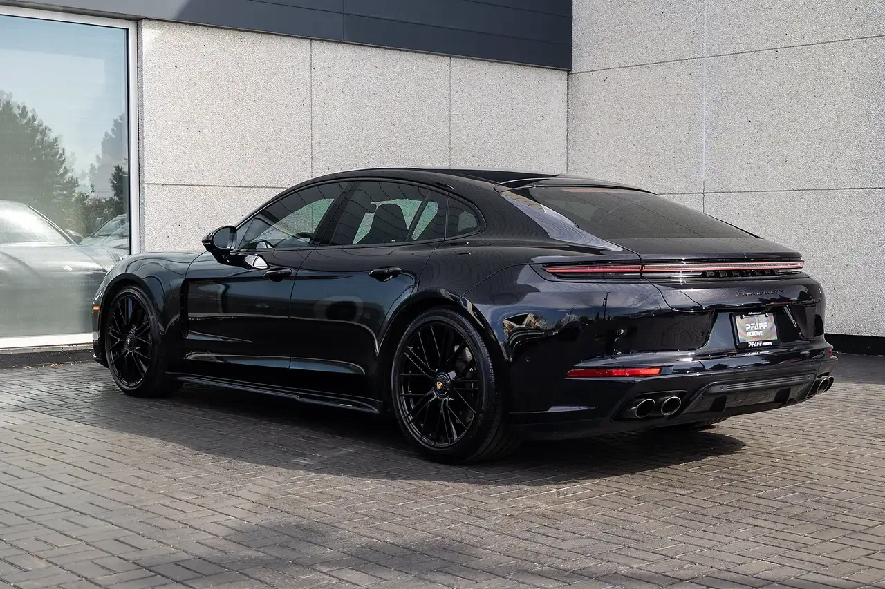 2025 Porsche Panamera GTS (3rd Generation), 3/27