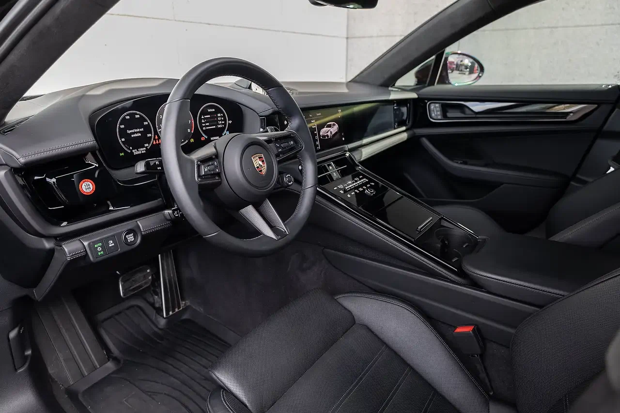 2025 Porsche Panamera GTS (3rd Generation), 13/27