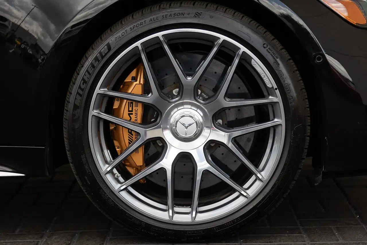 2024 Mercedes-Benz AMG GT 63 S E Performance (C192), 8/26