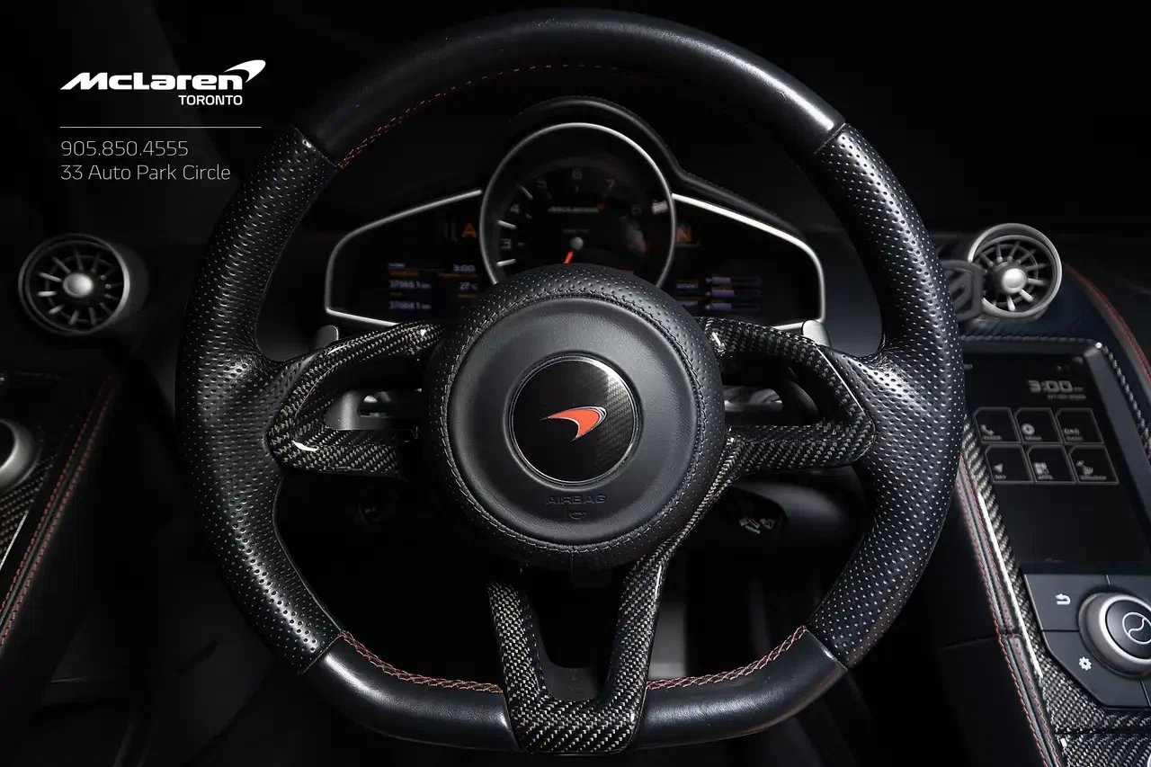 2015 McLaren 650S, 18/26