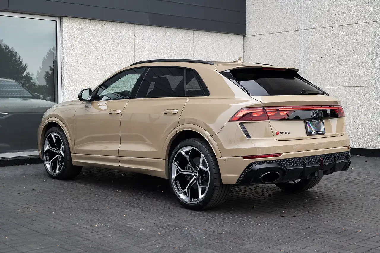 2025 Audi RS Q8 performance, 3/28