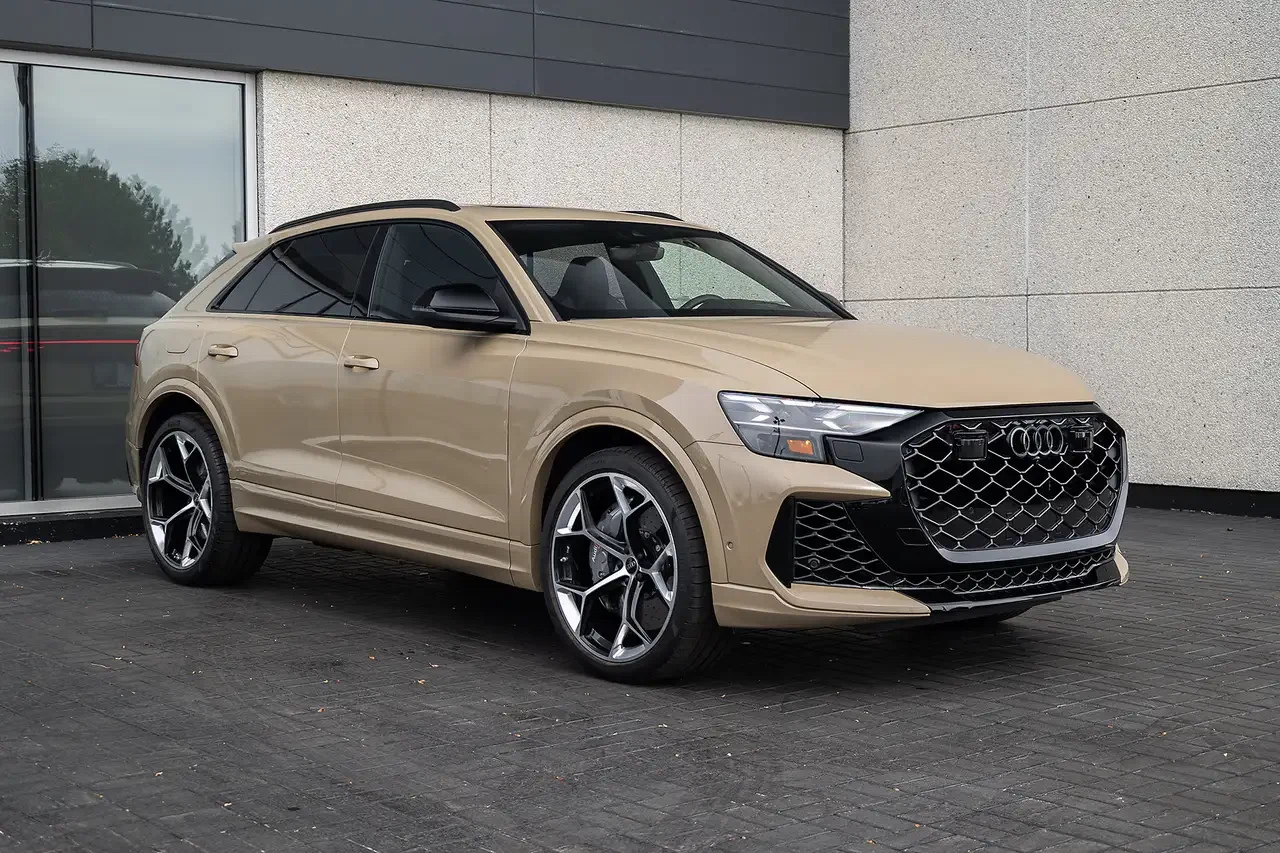 2025 Audi RS Q8 performance, 11/28