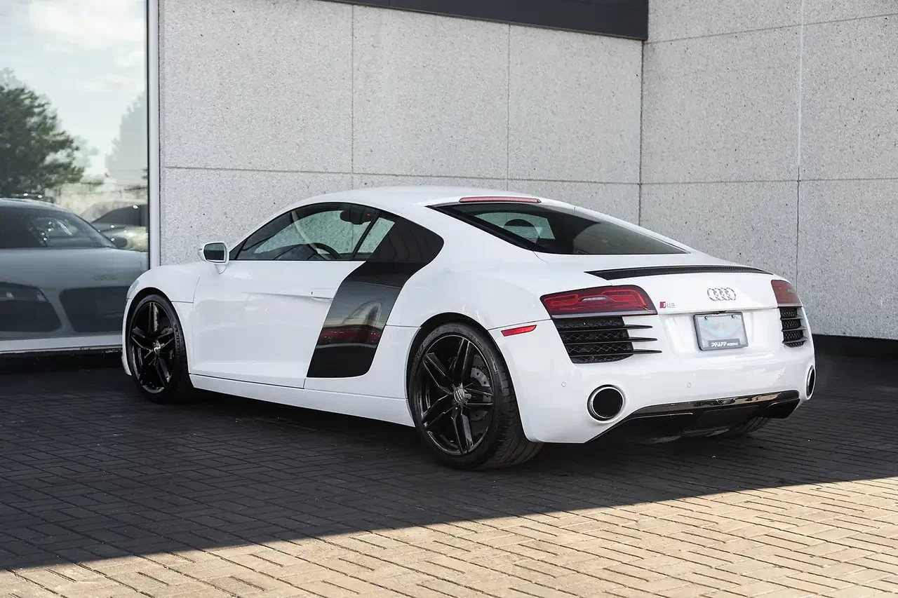 2015 Audi R8 V8 (Type 42), 3/26
