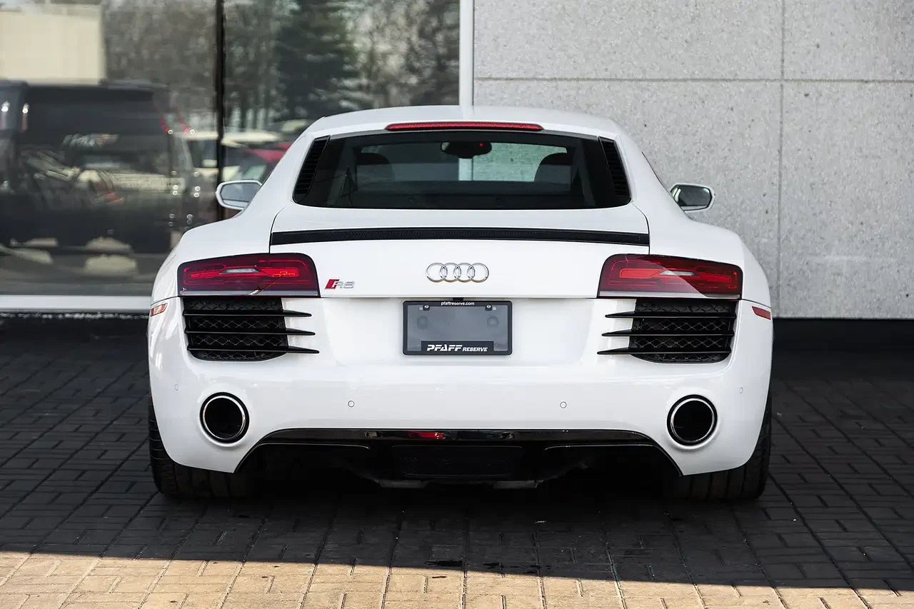 2015 Audi R8 V8 (Type 42), 4/26