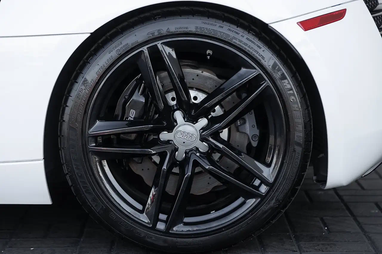 2015 Audi R8 V8 (Type 42), 6/26
