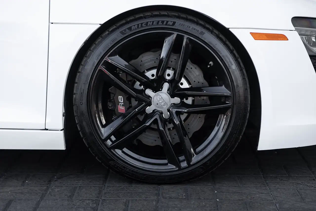 2015 Audi R8 V8 (Type 42), 8/26