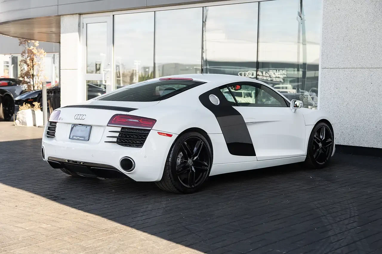 2015 Audi R8 V8 (Type 42), 9/26