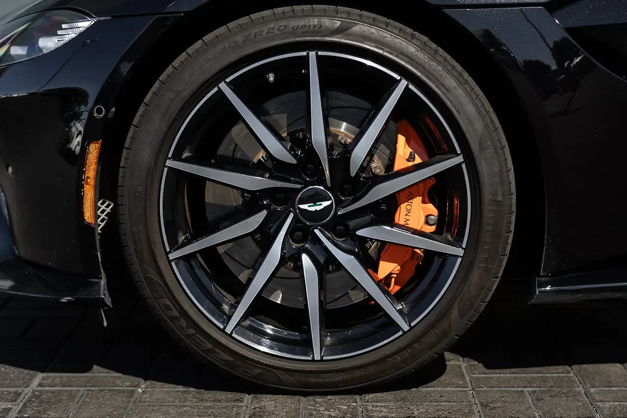 2020 Aston Martin Vantage V8 (AM6), 6/25