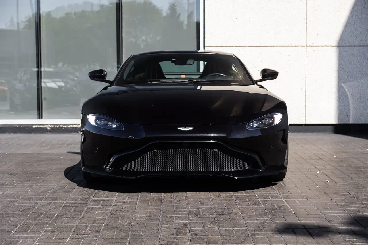 2020 Aston Martin Vantage V8 (AM6), 13/25