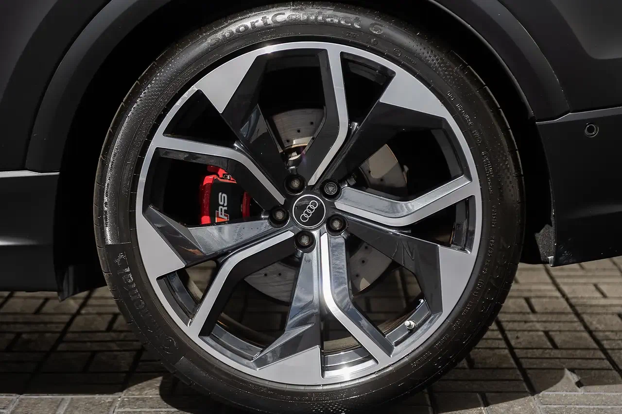 2024 Audi RS Q8, 6/27