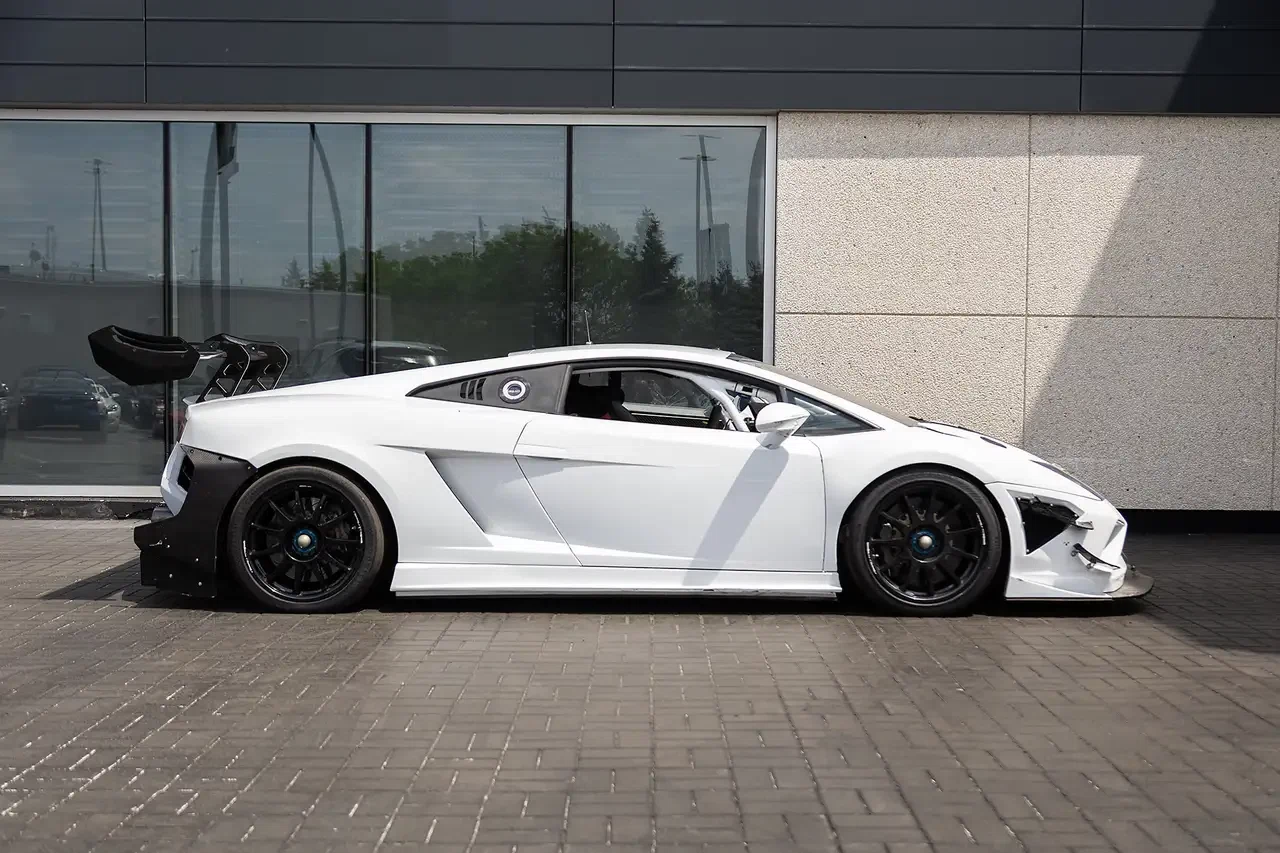 2013 Lamborghini Gallardo LP 570-4 Super Trofeo, 10/27