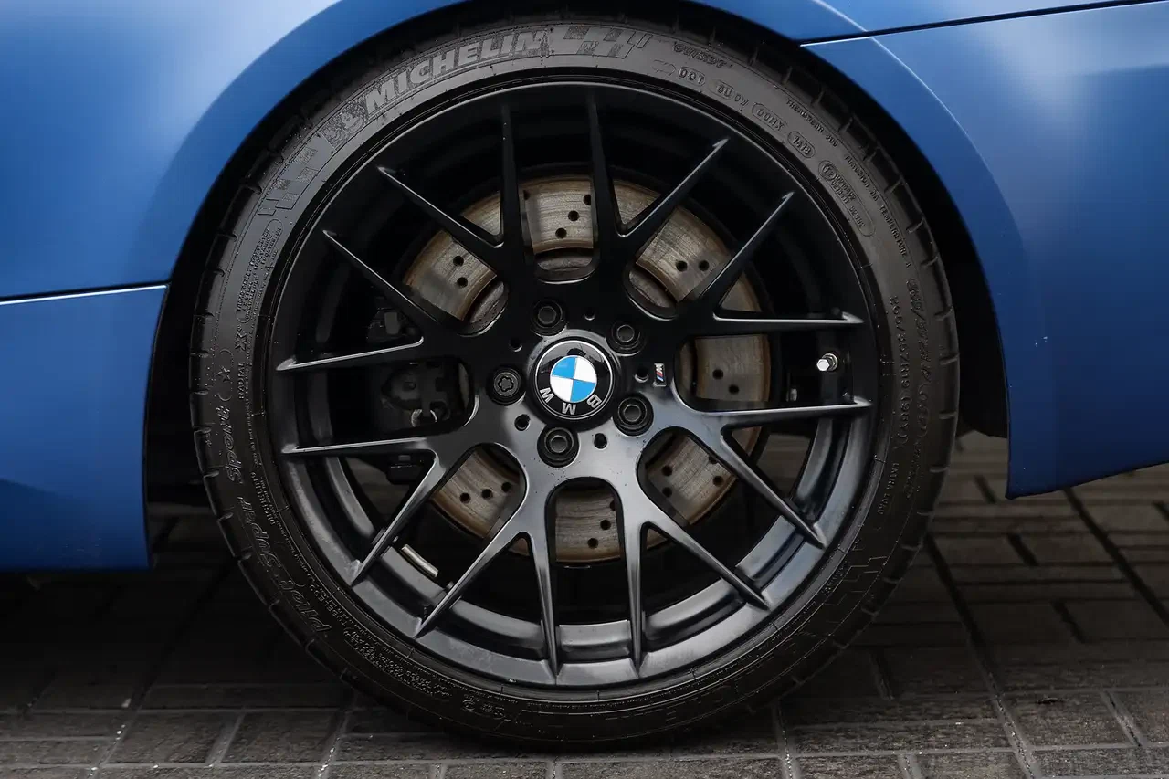 2013 BMW M3 Frozen Blue Edition (E92), 6/30
