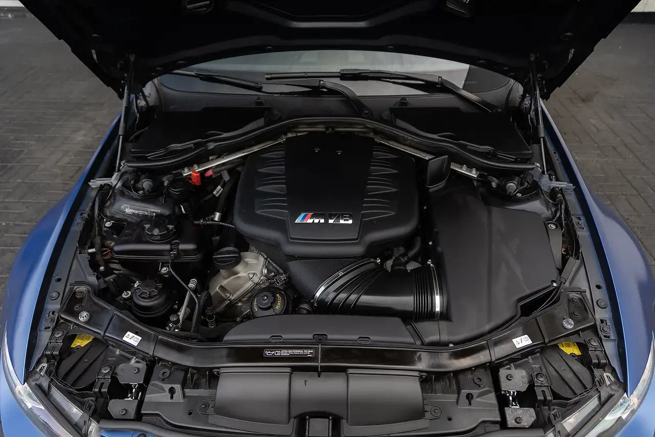2013 BMW M3 Frozen Blue Edition (E92), 29/30
