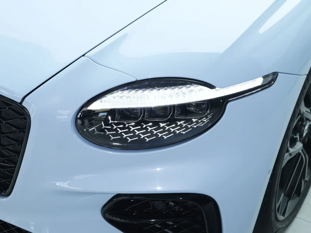 2025 Bentley Continental GTC Speed First Edition (V8 Hybrid), 6/10