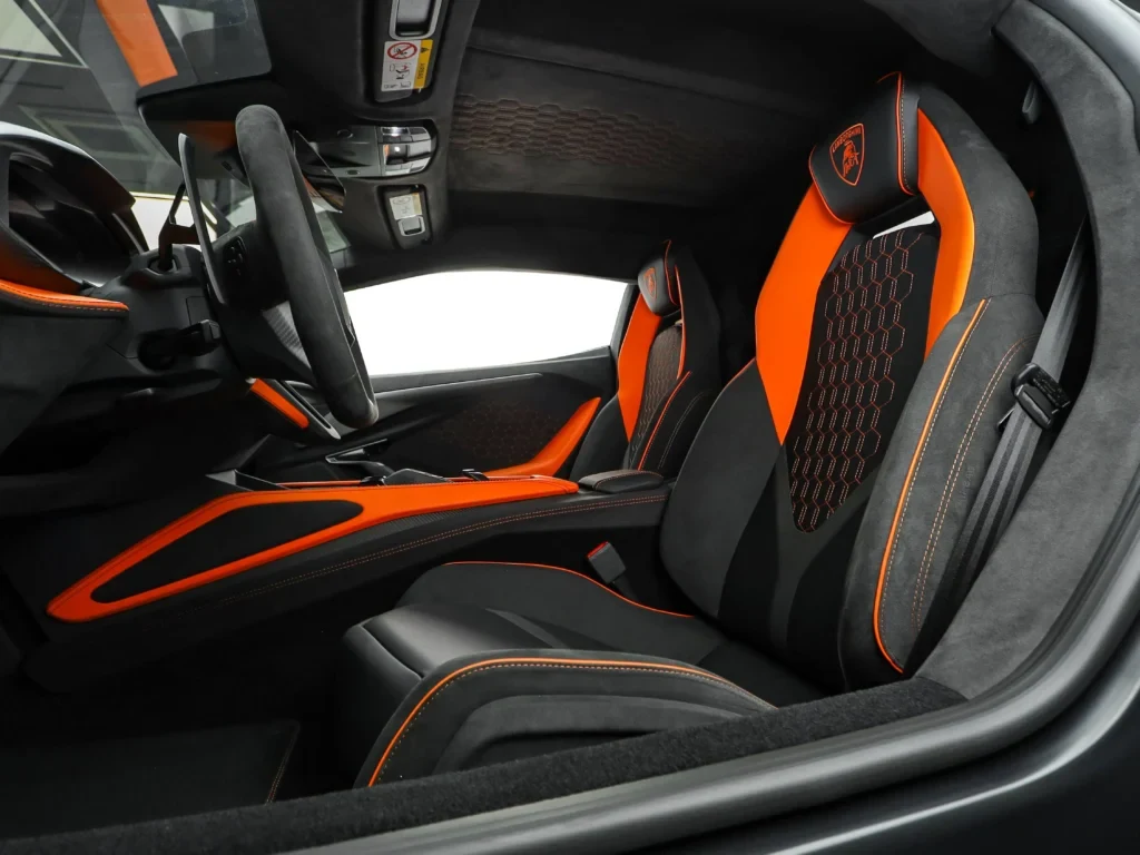 2026 Lamborghini Revuelto, 10/10