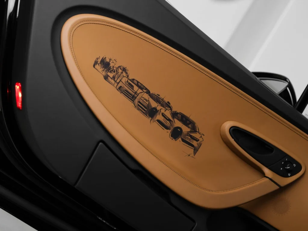 2020 Bugatti Chiron, 7/10