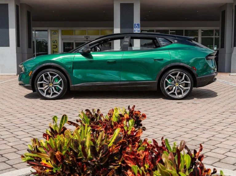 2025 Lotus Eletre Carbon, 7/20