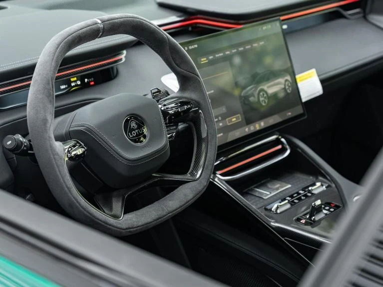 2025 Lotus Eletre Carbon, 10/20