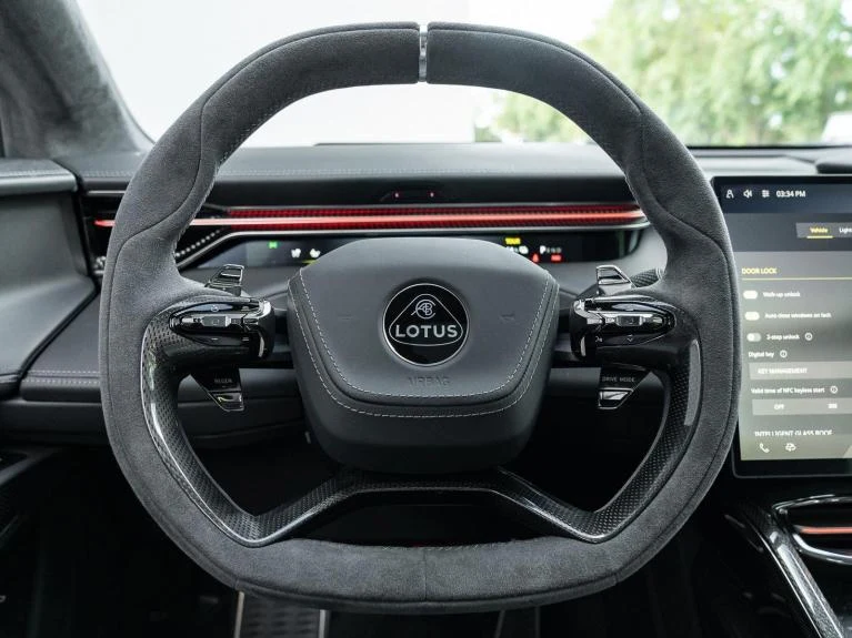 2025 Lotus Eletre Carbon, 13/20