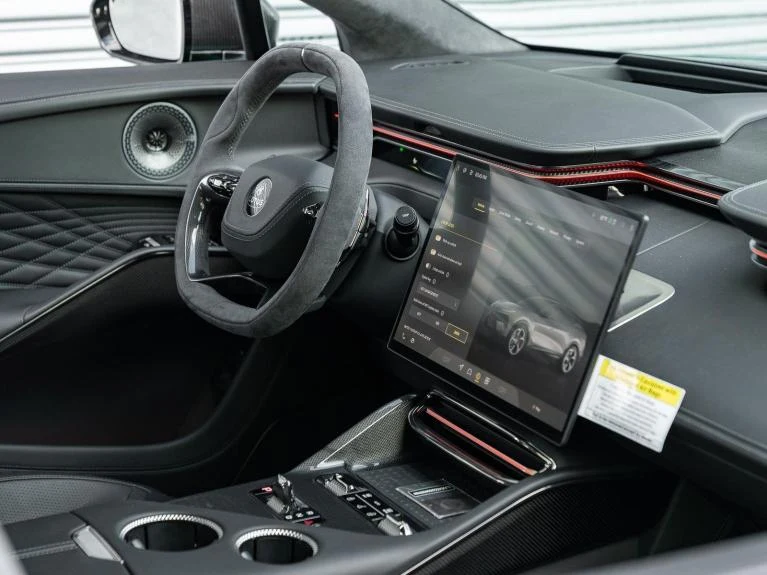 2025 Lotus Eletre Carbon, 15/20
