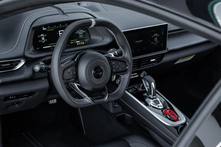 2026 Lotus Emira Turbo SE, 15/20