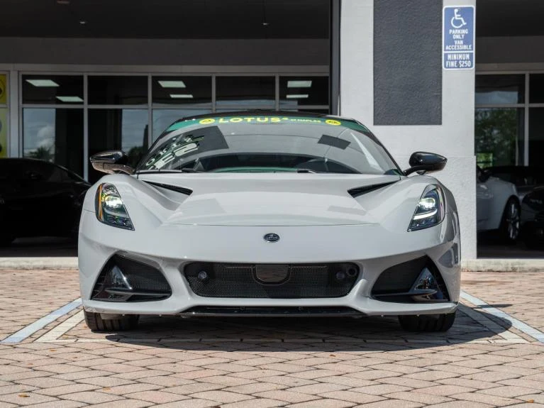 2026 Lotus Emira Turbo SE, 18/20