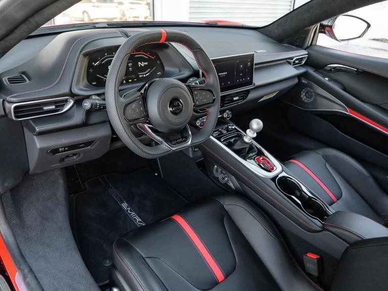2026 Lotus Emira V6 SE, 2/20