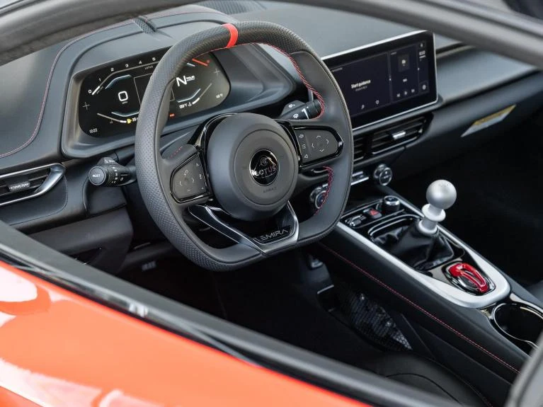 2026 Lotus Emira V6 SE, 15/20