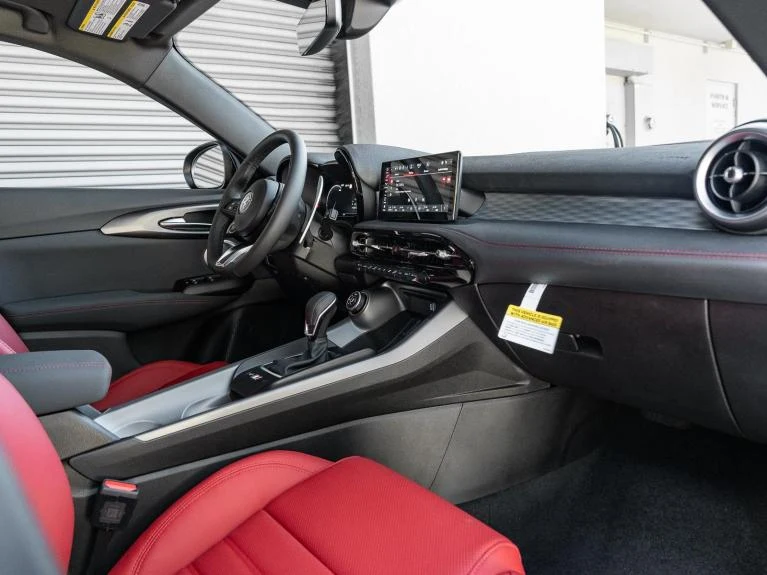 2026 Alfa Romeo Tonale Veloce, 7/20