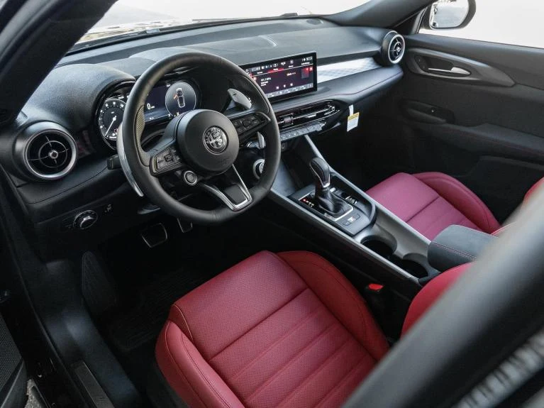 2026 Alfa Romeo Tonale Veloce, 2/20