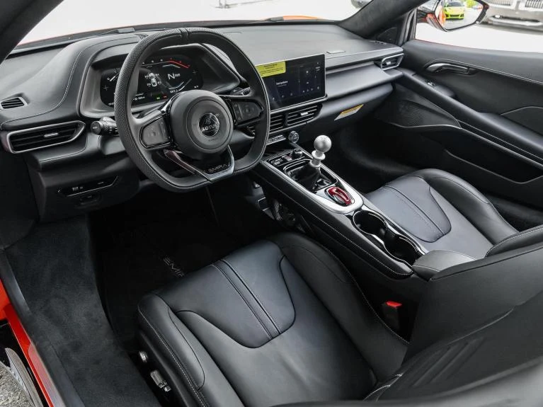2026 Lotus Emira V6 SE, 2/20