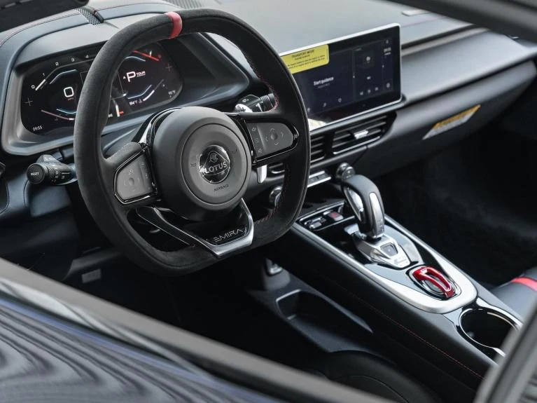 2026 Lotus Emira Turbo SE, 15/20
