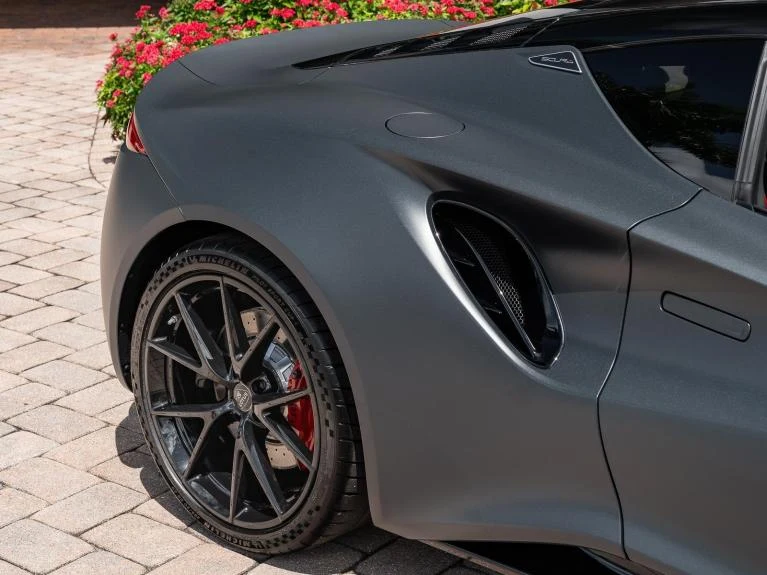 2026 Lotus Emira V6 SE SCURA, 16/20