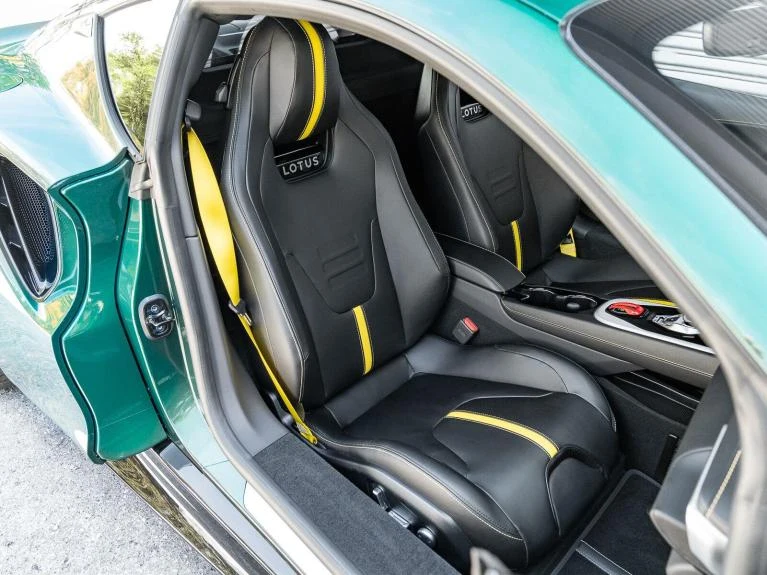2026 Lotus Emira Turbo SE, 9/20
