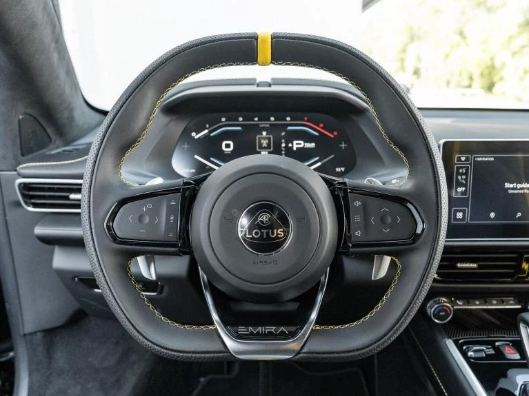 2026 Lotus Emira Turbo SE, 13/20