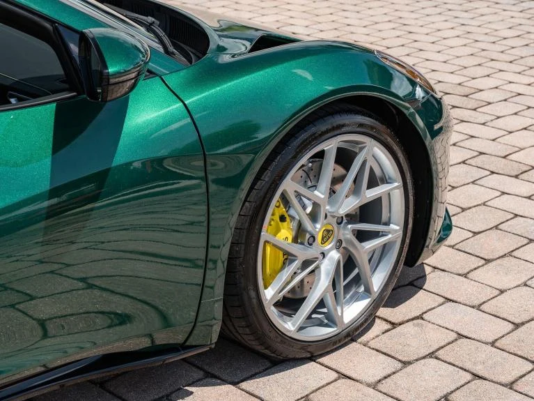 2026 Lotus Emira Turbo SE, 14/20