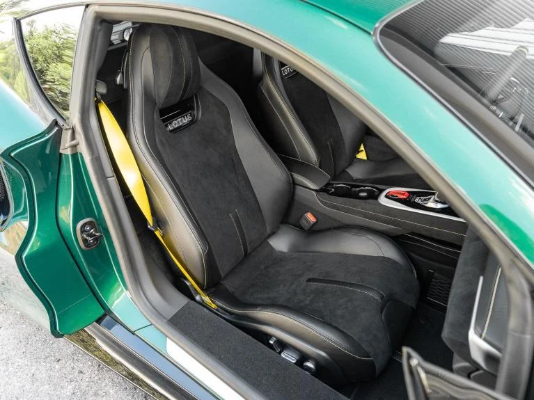 2026 Lotus Emira Turbo SE, 9/20