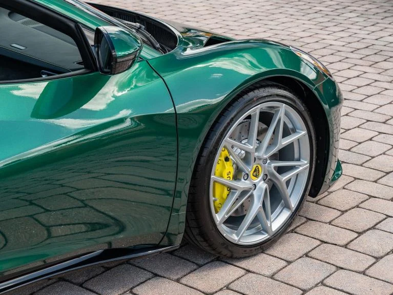 2026 Lotus Emira Turbo SE, 14/20
