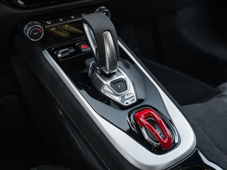 2026 Lotus Emira Turbo SE, 17/20