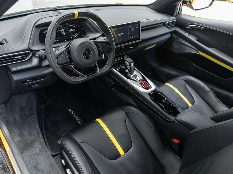 2026 Lotus Emira Turbo SE, 2/20